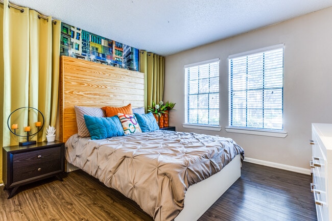 Interior Photo - Balcones Club Apartments