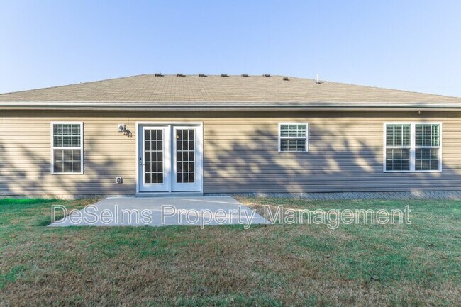 Building Photo - 1536 Passage Dr