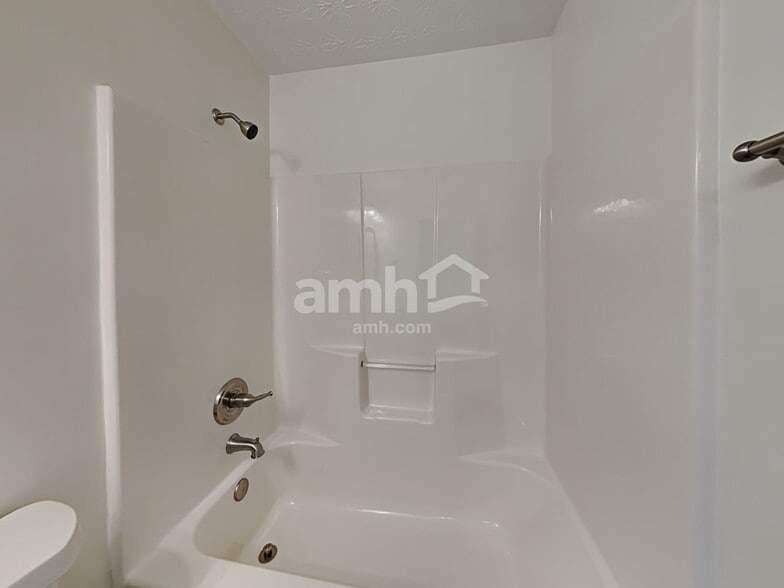 Building Photo - 4294 Windale Dr NW