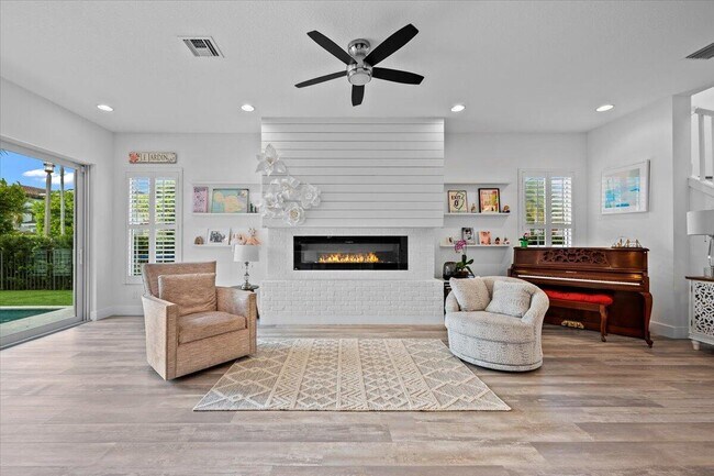 Building Photo - 1127 Faulkner Ter