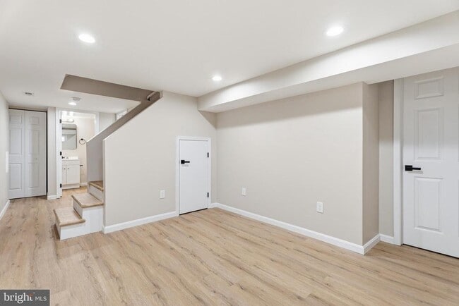 Building Photo - 706 Sue Grove Rd