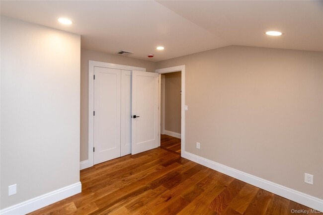 Building Photo - 4407 Albany Post Rd