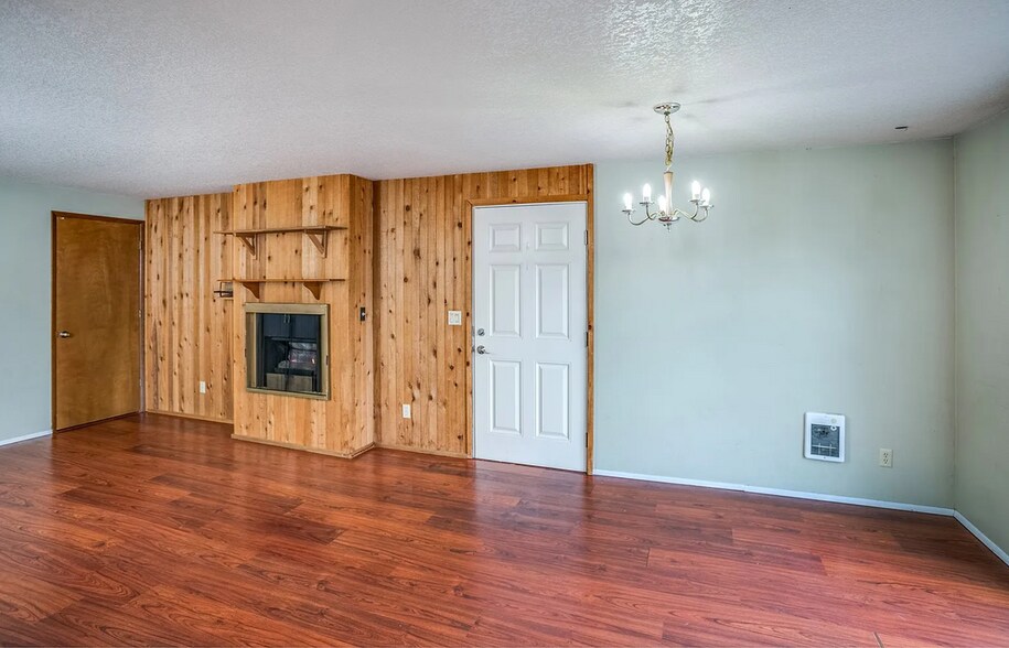 Building Photo - 870 S Holladay Dr