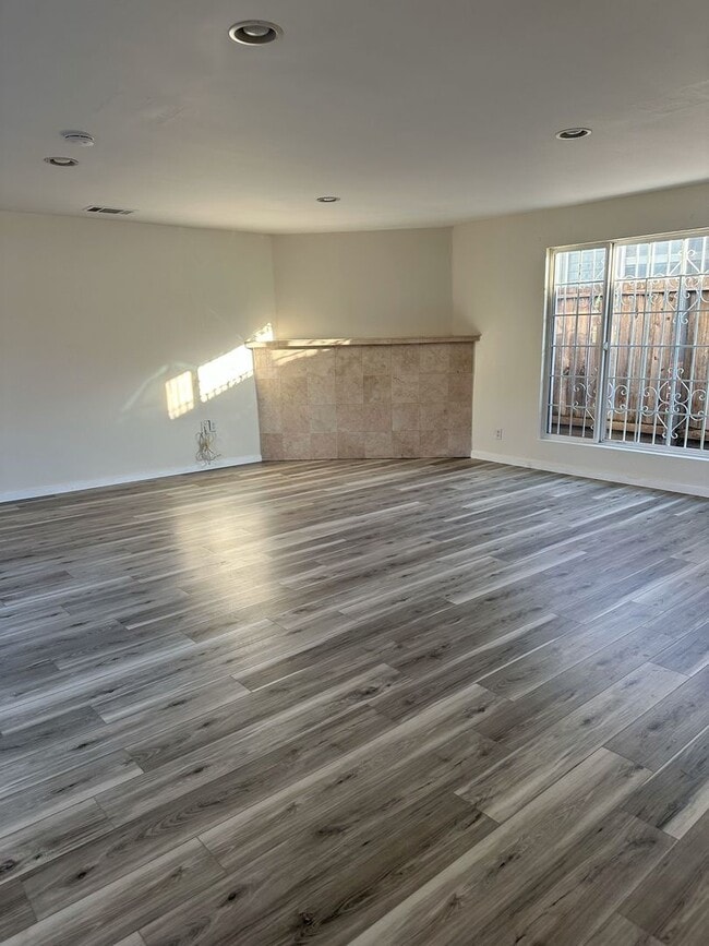 Building Photo - Remodeled 4 bedroom Single Story Home in San Pablo, CA.