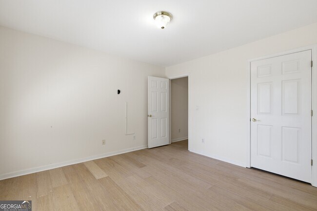 Building Photo - 1702 Clay Brooke Ct SE