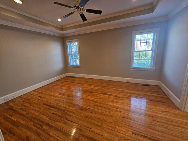 Building Photo - 19 Wildeoak Ct