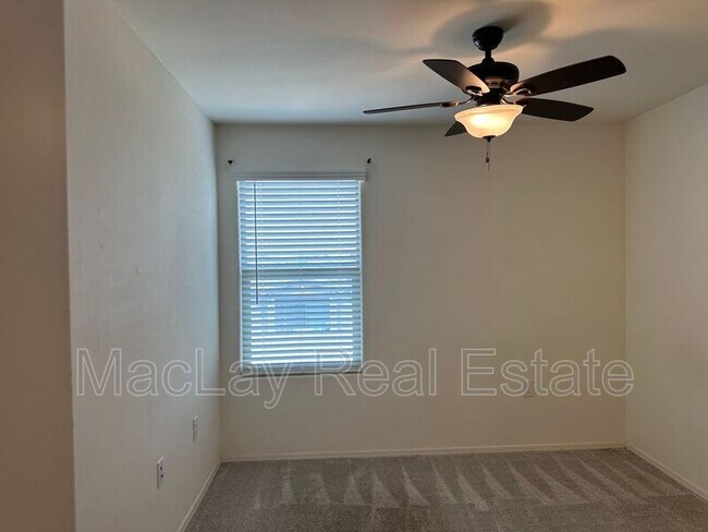 Building Photo - 10652 W Filbert St