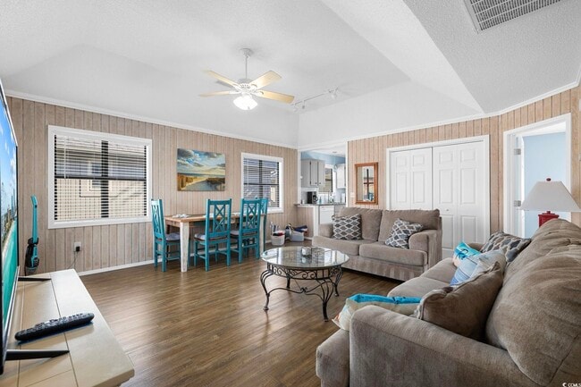Building Photo - 9506 Knights Ct
