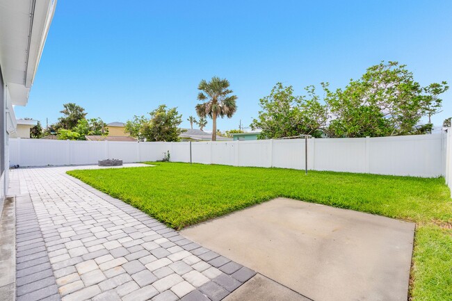 Building Photo - Cozy Daytona Beach Shores Home