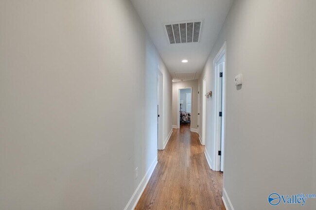 Building Photo - 805 Rison Ave NE