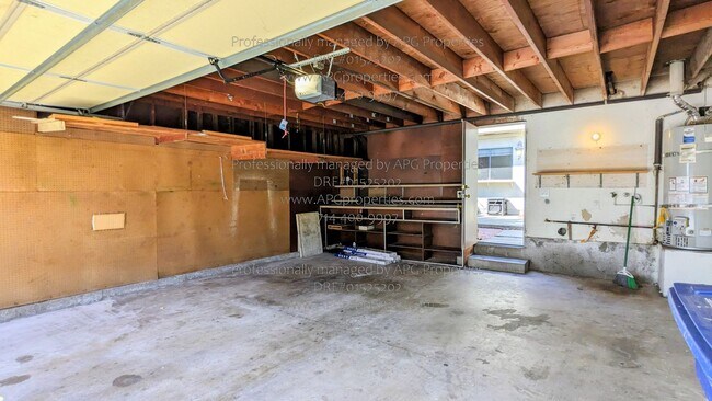 Building Photo - 4800 Daroca Way