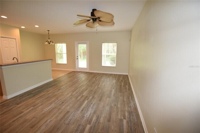 Building Photo - 9796 Tivoli Villa Dr