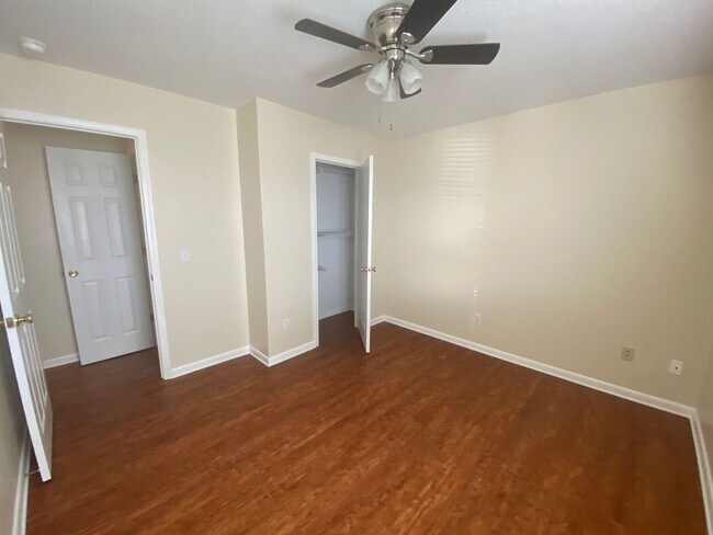 Building Photo - Cozy & Centrally Located 3Bed/2Ba in Lynn ...