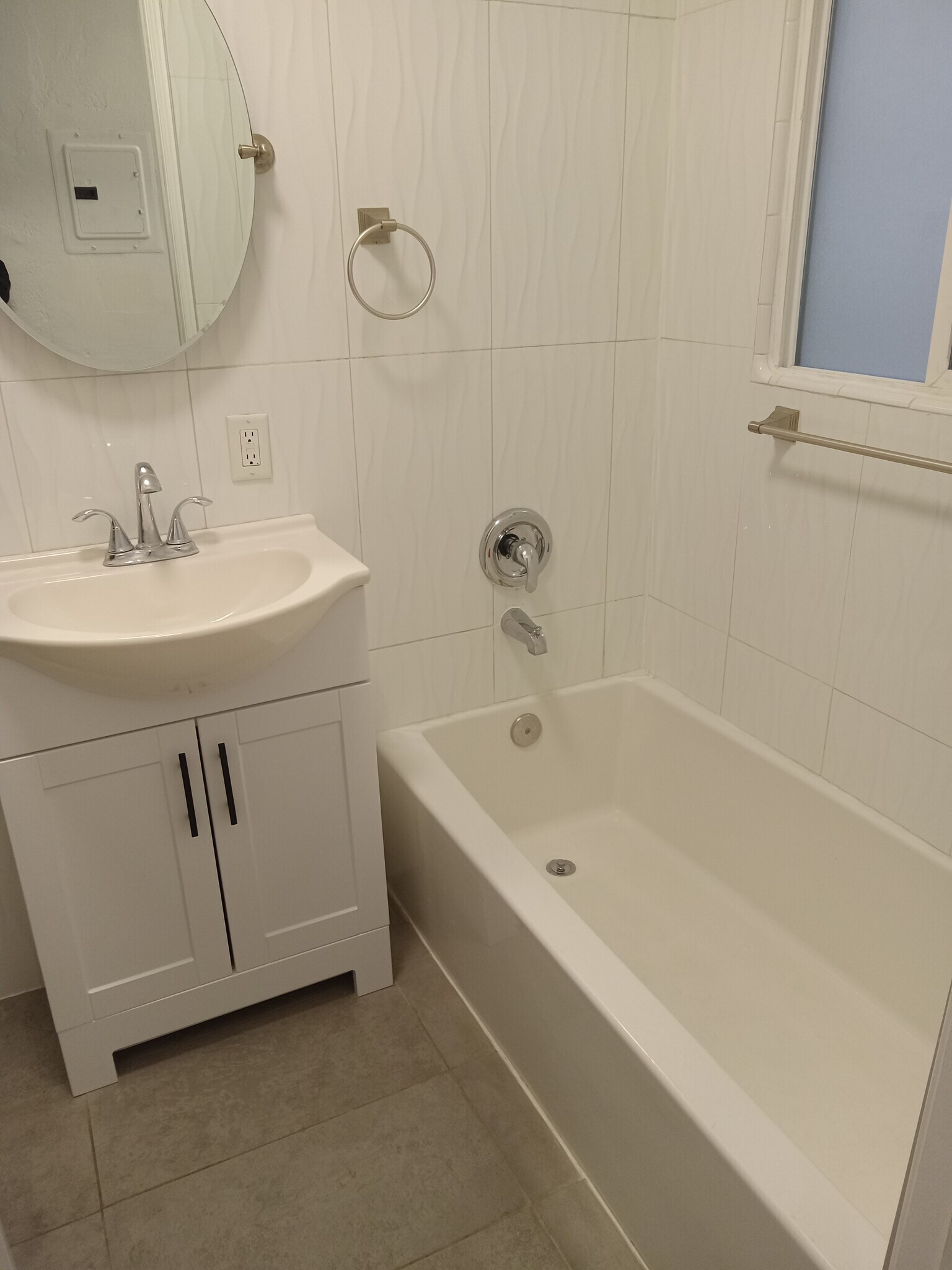 Building Photo - 2216 S Marvin Ave