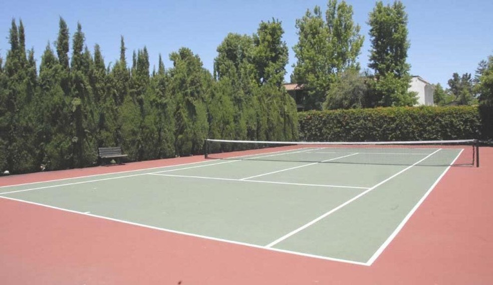 Tennis court - 1720 Halford Ave