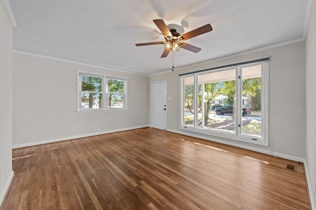 Building Photo - Three bedroom home for rent