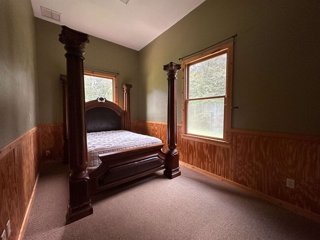 Building Photo - 2600 Dover Rd