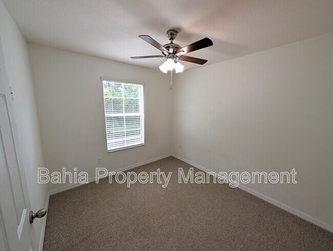 Building Photo - 14161 Stowbridge Ave
