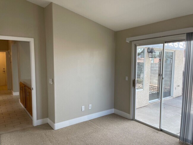 Building Photo - **GORGEOUS & MODEL PERFECT GREEN VALLEY 3 ...