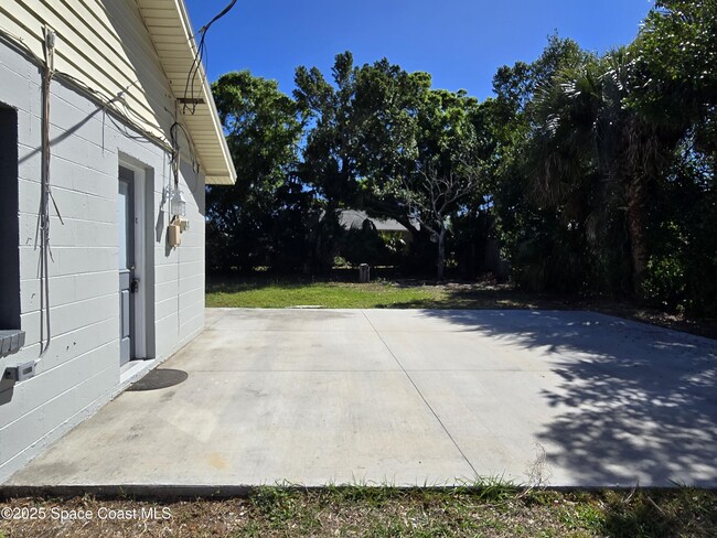 Building Photo - 473 Poinciana Dr