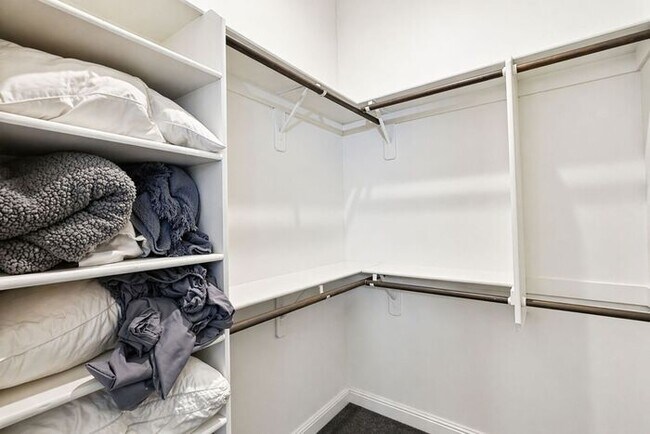 Building Photo - 5405 N Houghton Rd