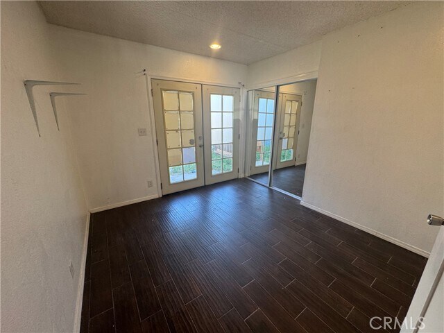 Building Photo - 4965 Tulsa Ave