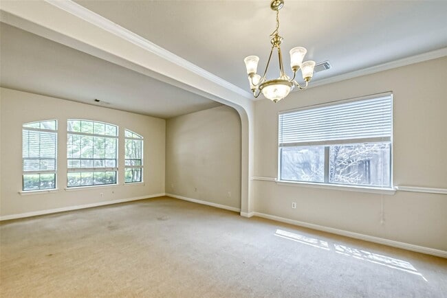 Building Photo - 5526 Hazel Berry Way
