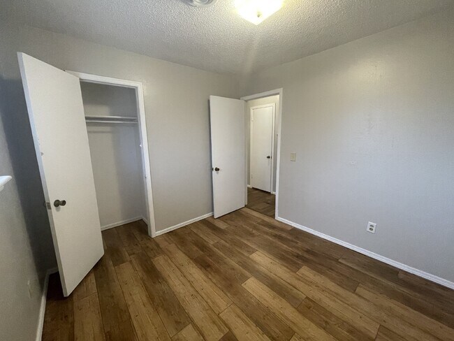 Building Photo - Charming 3-Bed, 1.5-Bath Home in Del City – Spacious Backyard & Garage!