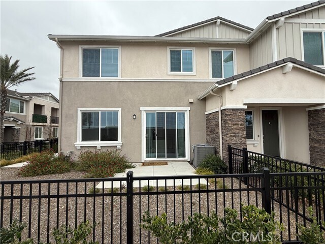 Building Photo - 16502 Casa Grande Ave