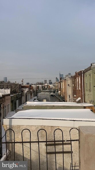 Building Photo - 2148 S Lambert St