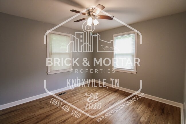 Building Photo - 624 Milligan St