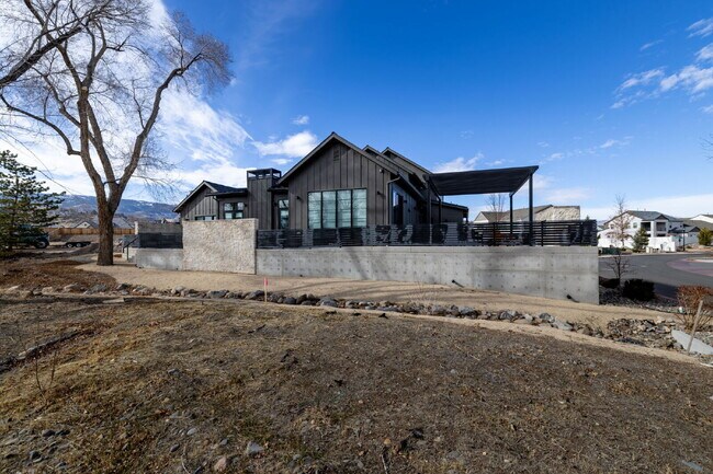 Building Photo - Beautiful Fully Furnished Custom Home in Rancharrah