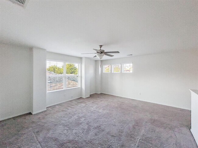 Building Photo - 401 Anacua Loop