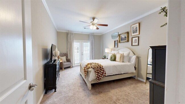 Building Photo - 2155 Big River St