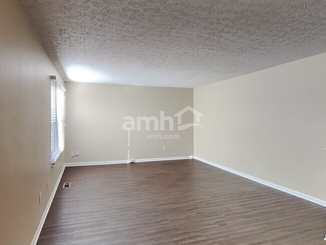 Building Photo - 12183 Derby Ct