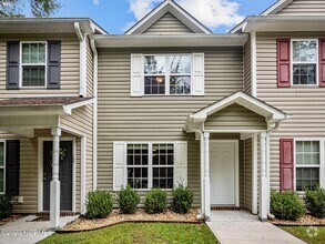 Building Photo - 138 Greenford Pl