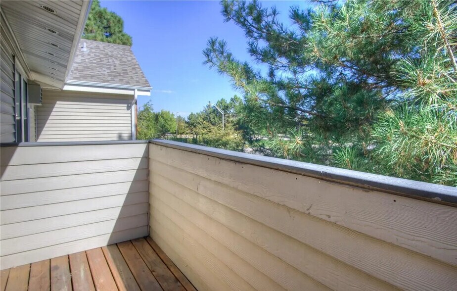 Building Photo - 10150 E Virginia Ave