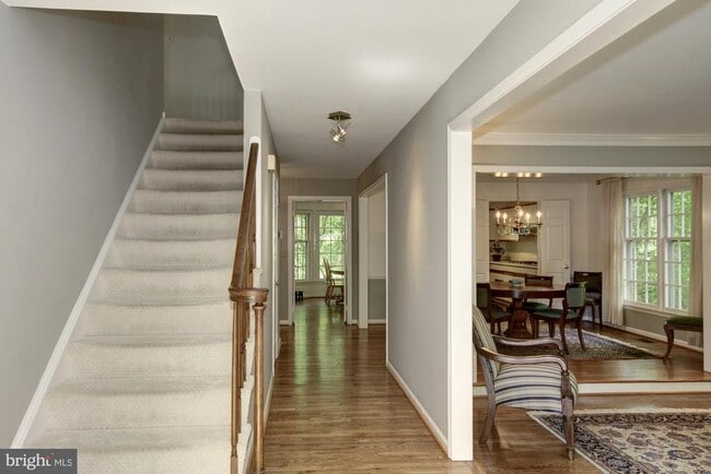 Building Photo - 13 Avalon Ct