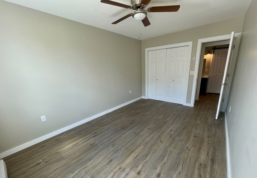 Building Photo - 20 N Main St