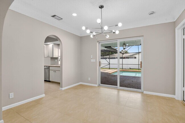 Building Photo - 1544 NW 9th St