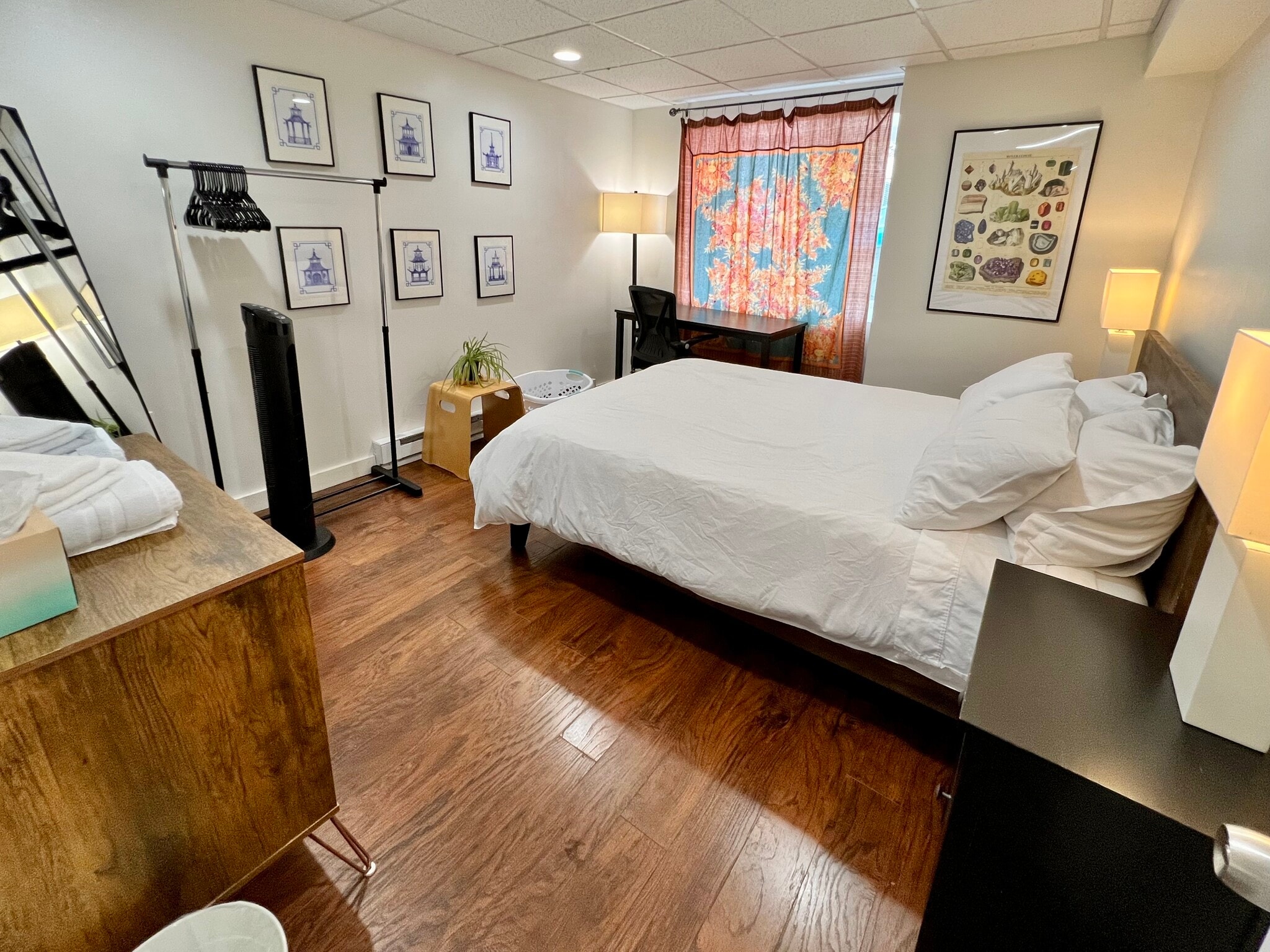 Images are representative samples of the advertised unit. Actual units shown during tours may differ - 11 Sunset St