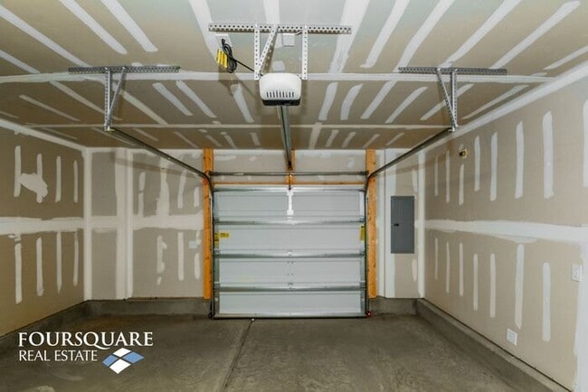 Building Photo - Modern 3-Story Townhome with First-Level Bedroom, Open Floor Plan & Community Pool – Prime RTP Lo...