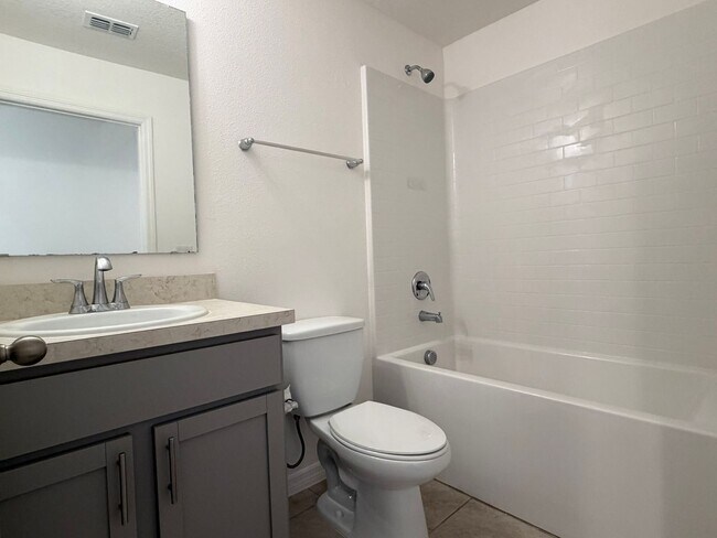 Building Photo - 225 Dogfish Ln