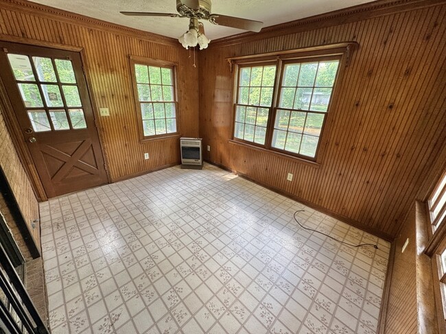 Building Photo - 4469 Georgia 42