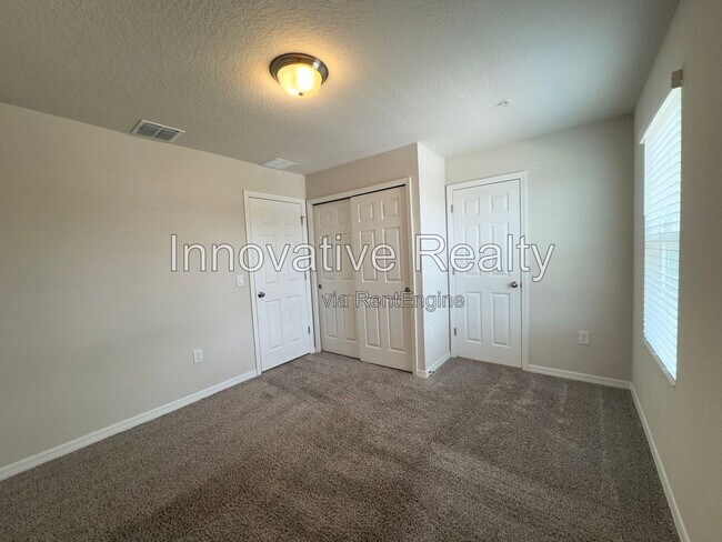 Building Photo - 2484 Sweet Viburnum Wy