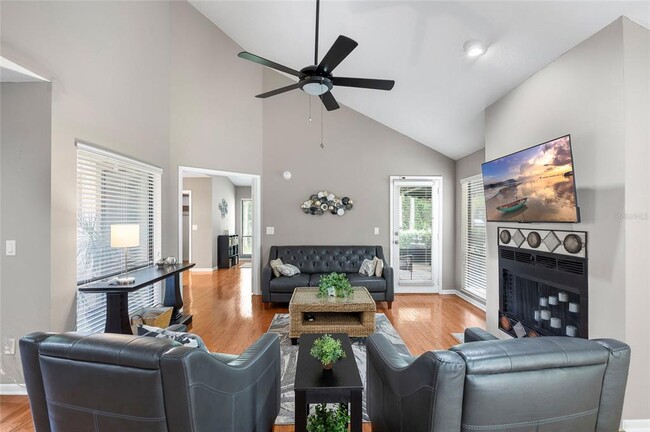 Building Photo - 11520 Galleria Dr