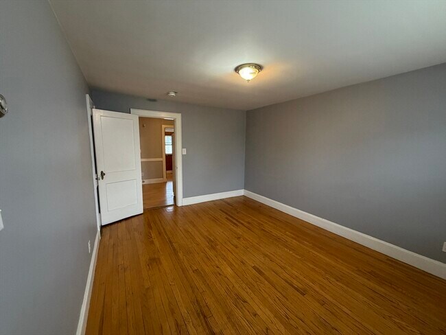 Building Photo - 114 E Squantum St