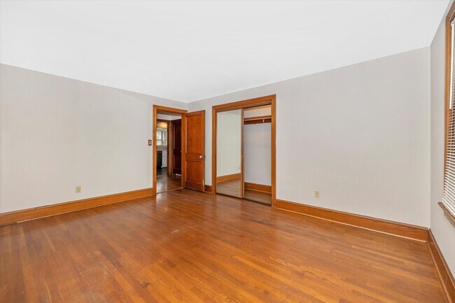 Building Photo - 531 Lee Pl