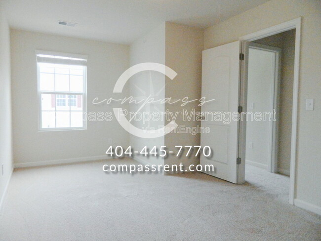 Building Photo - 2086 Belmont Cir NE