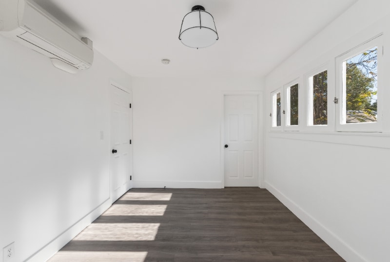 Building Photo - 1446 E Topeka St